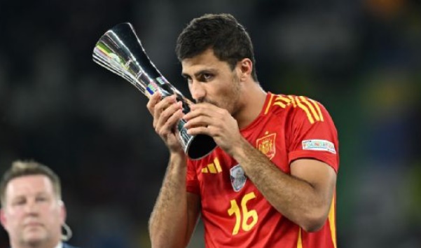 Ảnh bài viết Hy vọng vô địch của Tây Ban Nha đặt trên vai Rodri