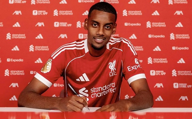 The Reds có một số phương án sắp xếp đội hình với Isak.