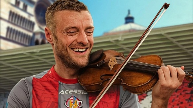Vardy vừa cập bến Serie A.