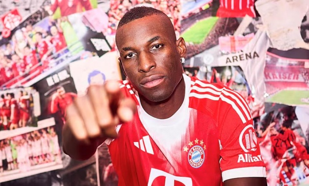 Jackson gia nhập Bayern Munich vào giờ chót.