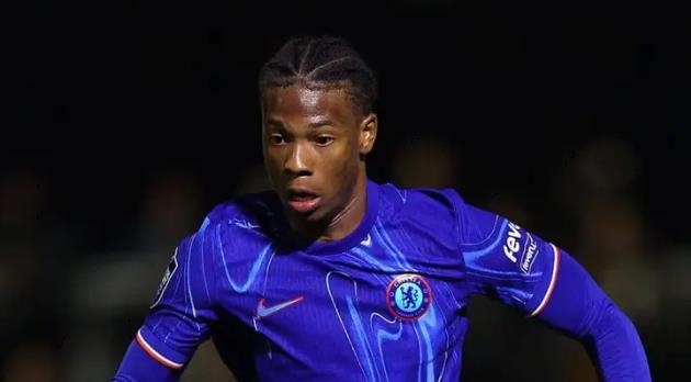 Ảnh bài viết Chelsea tái ký Samuels-Smith chỉ sau 33 ngày ở Strasbourg