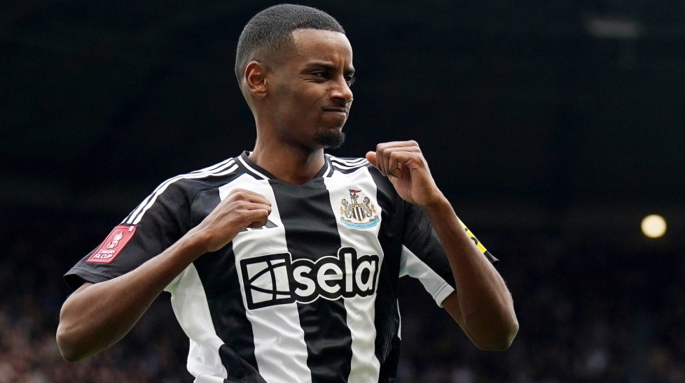 Isak đã làm mọi cách để được đến Liverpool.