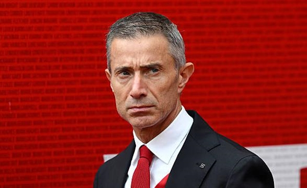 Andrea Berta gặp khó trong công tác chuyển nhượng của Arsenal.