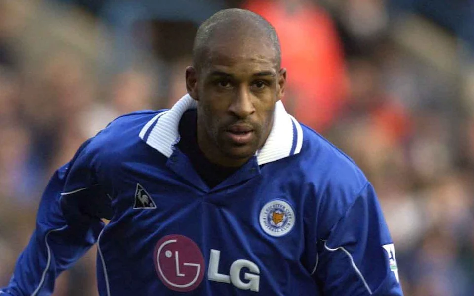 Brian Deane trải lòng về việc là nạn nhân của vụ lừa đải