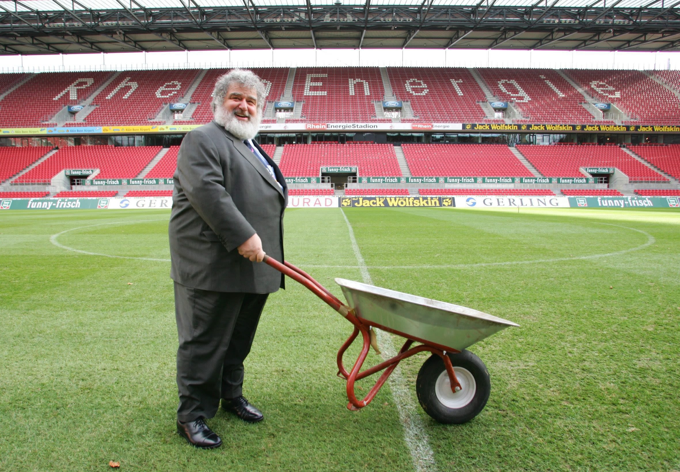 Chuck Blazer từng đứng trên đỉnh cao quyền lực