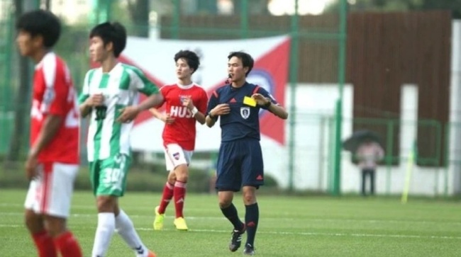 Ảnh bài viết Trọng tài người Hàn Quốc điều khiển trận U23 Việt Nam và U23 Singapore