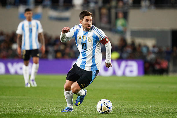 Đêm Monumental huyền thoại: Lời chia tay, bàn thắng và di sản của Messi