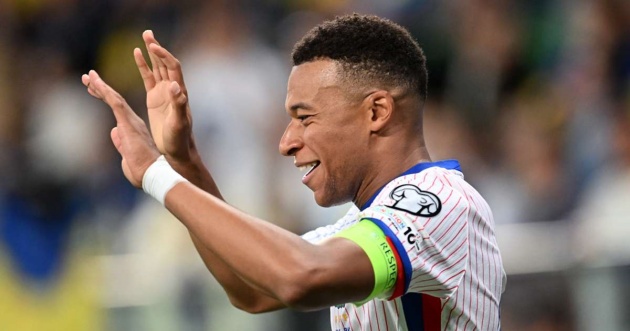Mbappe cân bằng thành tích ghi bàn của Henry