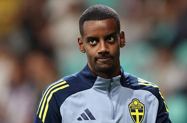 Ảnh bài viết HLV trưởng Thụy Điển tiết lộ lý do Isak không ra sân