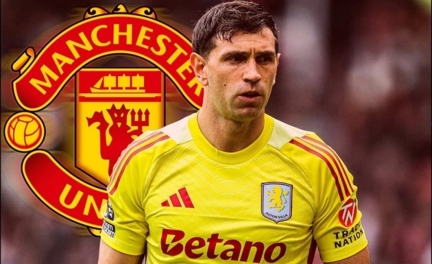 Tình trạng khó xử của Emiliano Martinez khi bị MU từ chối