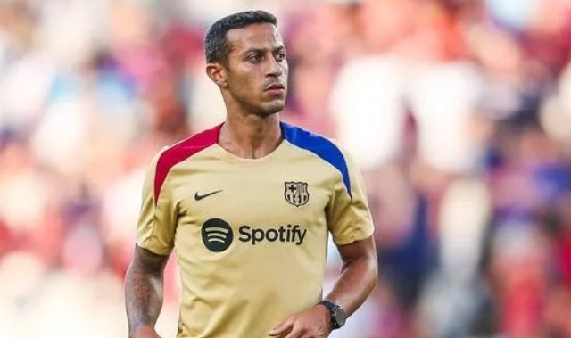 Thiago trở lại Barcelona, hỗ trợ Hansi Flick