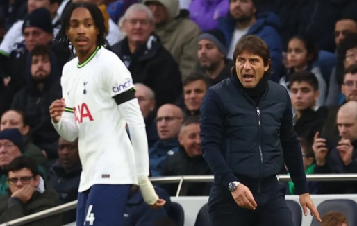 Ảnh bài viết Djed Spence chứng minh Conte đã sai