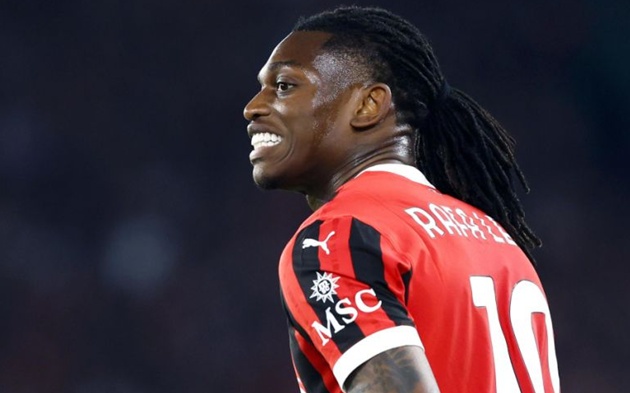 Ảnh bài viết Leao trở lại Milan, tiếp tục đá tiền đạo cắm