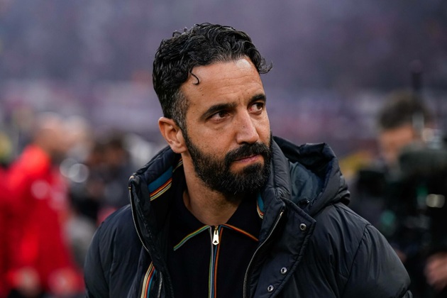 Ảnh bài viết Người cũ MU dự đoán số phận của Amorim nếu thua City và Chelsea