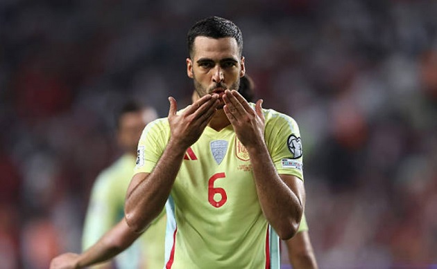 Ảnh bài viết 6 trận 6 bàn, Mikel Merino vượt mặt người bạn tại Arsenal