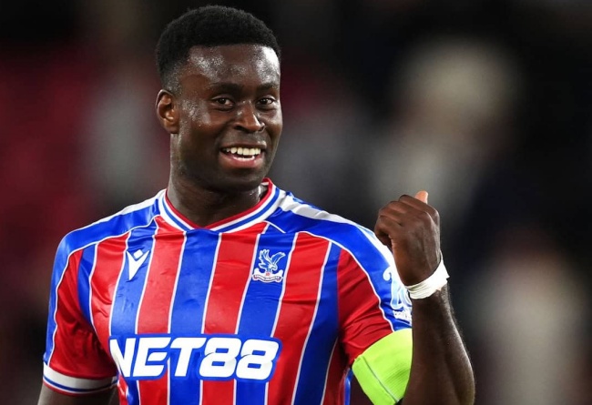 Liverpool thay đổi chiến lược với Marc Guehi