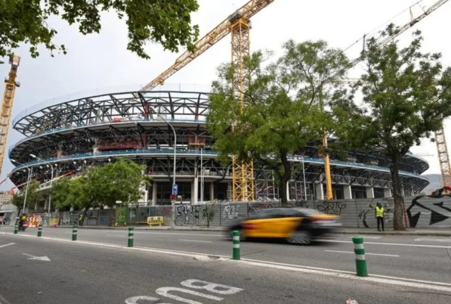 Ảnh bài viết Barcelona giai đoạn đầu mùa: Sân nhà, chấn thương và thử thách cho Hansi Flick