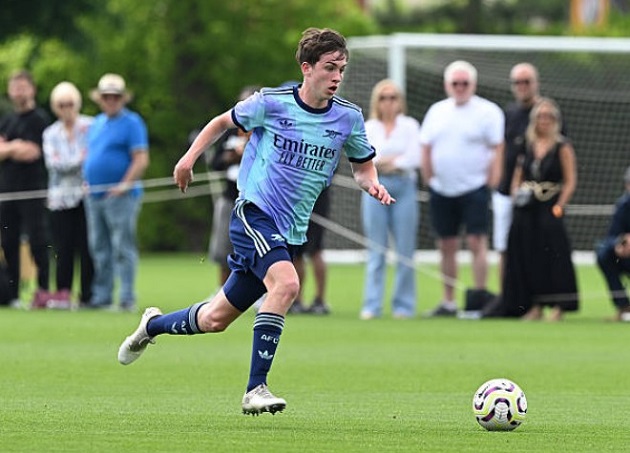 Palace sắp chiêu mộ tài năng trẻ Dan Casey từ Arsenal U18