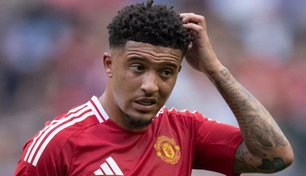 Nhiều CLB theo dõi Jadon Sancho tại Aston Villa