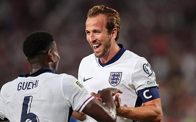 Ảnh bài viết Anh dễ dàng đè bẹp Serbia trong thế hơn người