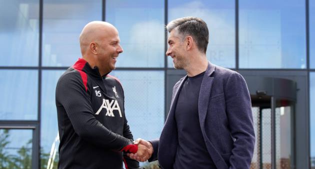 Cách Liverpool bán cầu thủ và kiếm được rất nhiều tiền từ họ