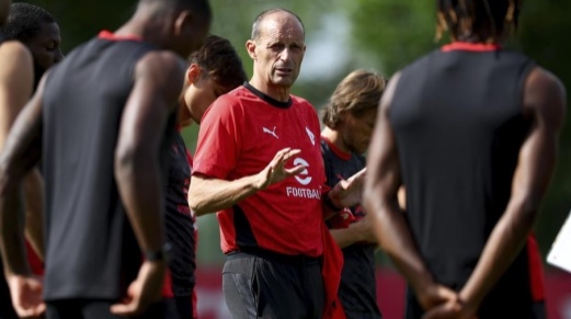 Hàng phòng ngự thép của Milan dưới thời Allegri