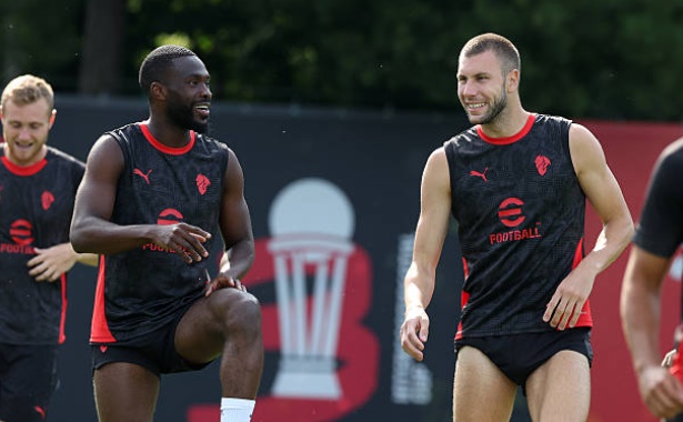 Strahinja Pavlovic và Tomori là những nhân tố quan trọng nơi hàng thủ Milan.
