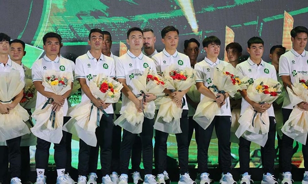 Đội bóng của Công Phượng đặt mục tiêu lên chơi V