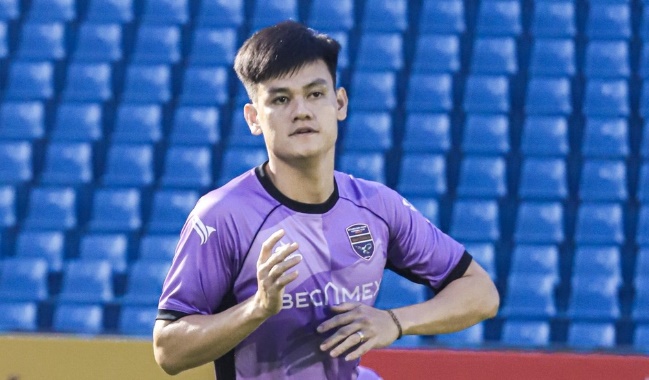 Ảnh bài viết Sau Vĩ Hào, đến lượt Tấn Tài báo tin vui cho HLV Kim Sang Sik