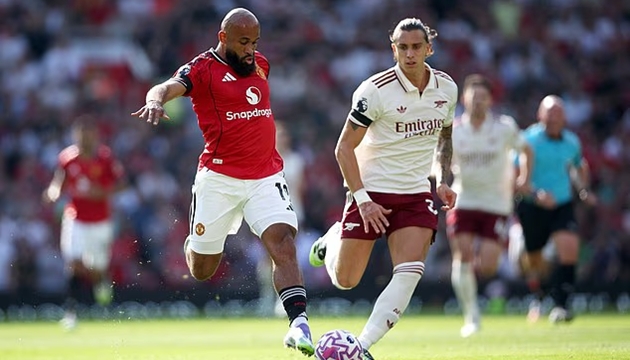 Man United: Tấn công khởi sắc, phòng ngự chờ "viện binh" tháng Giêng