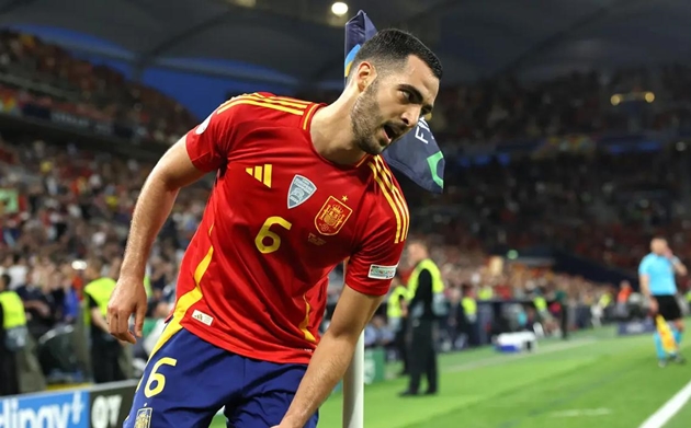 Mikel Merino đang có phong độ ghi bàn tương đối tốt.