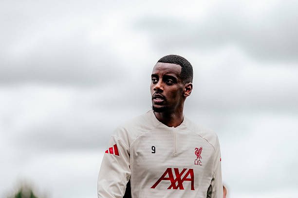 Liverpool và bài toán Alexander Isak: Kiên nhẫn hay mạo hiểm?