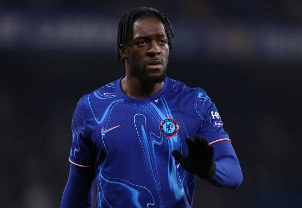 Axel Disasi tiếc nuối khi không thể rời Chelsea trong kỳ chuyển nhượng hè