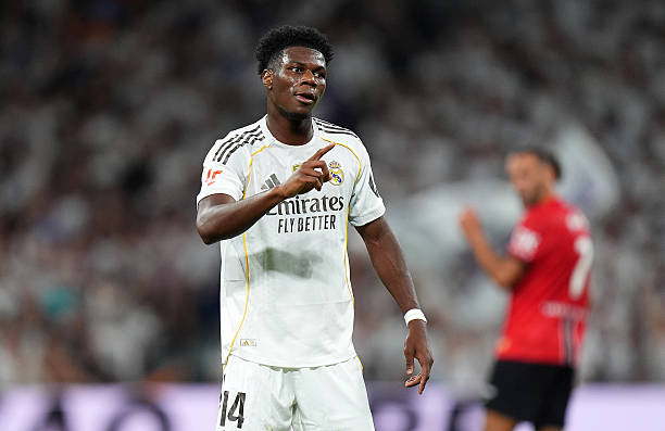 Ảnh bài viết Tchouameni từ chối so sánh Alonso và Ancelotti