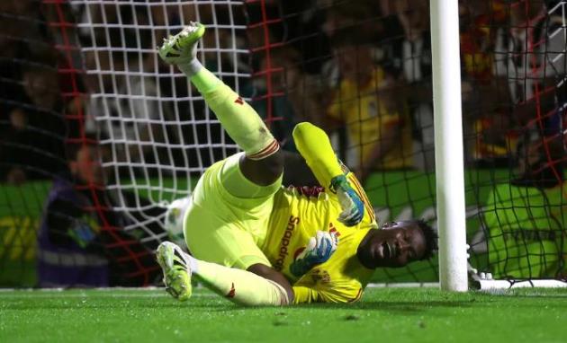 Onana mắc quá nhiều sai lầm ở Man United.