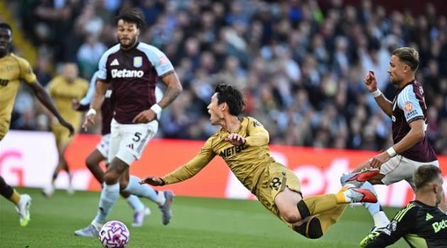 Aston Villa là đội duy nhất chưa ghi bàn ở 7 giải đấu hàng đầu nước Anh
