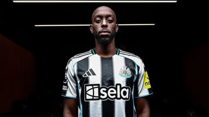 Wissa đã gia nhập Newcastle trong ngày cuối của kỳ chuyển nhượng.
