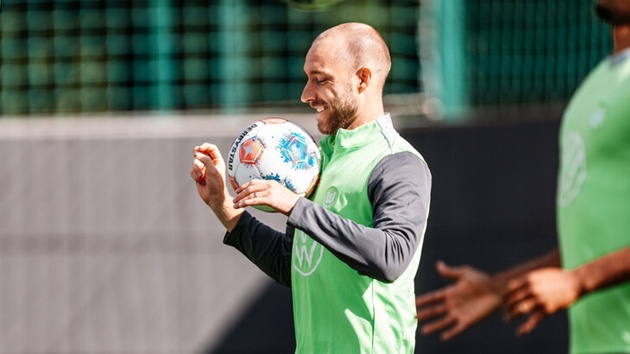 Eriksen gia nhập Wolfsburg