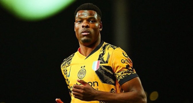 Pep muốn có Denzel Dumfries.