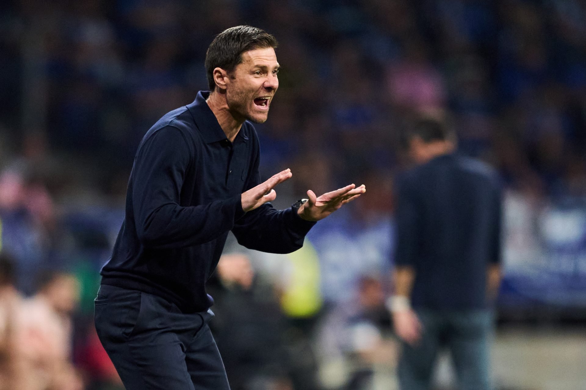 Xabi Alonso tái ngộ Real Sociedad với mục tiêu giành chiến thắng để giúp Real Madrid trụ vững ở ngôi đầu BXH La Liga.