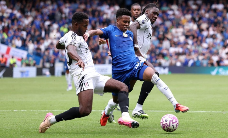 Estevao Willian đang thay thế tốt vai trò của Cole Palmer tại Chelsea trong 2 trận đấu gần đây. 