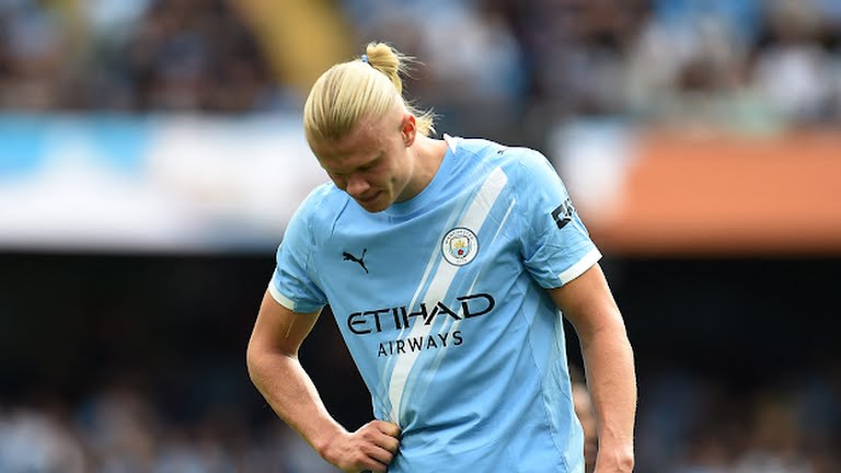 Man City đang có phong độ kém.