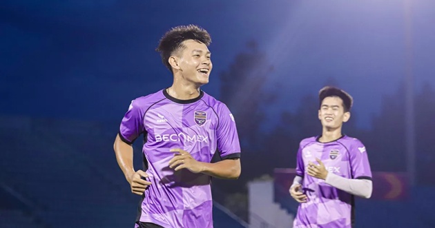 Bùi Vĩ Hào không đá lượt đi V.League mùa này