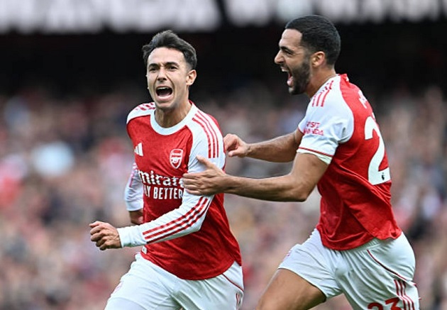 Ảnh bài viết Arsenal hủy diệt Forest, Keown ca ngợi chiều sâu đội hình Pháo thủ