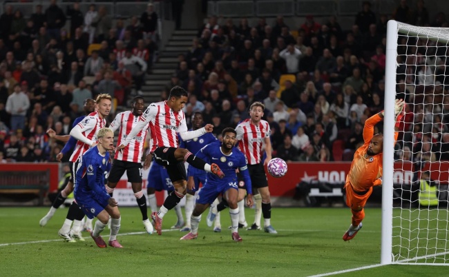 Chelsea nhận bàn thua cuối trận.