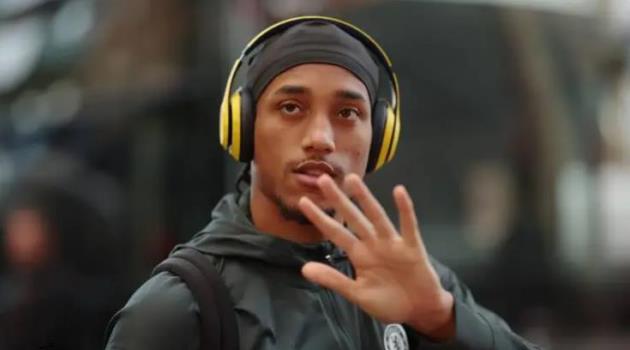 Ảnh bài viết Joao Pedro ra sân trong trận đấu với Brentford mặc dù yêu cầu không thi đấu