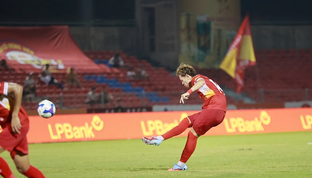 Viktor Lê giữ vững chuỗi phong độ cao.