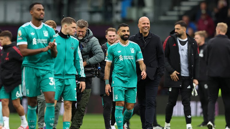 Liverpool đã có 3 điểm quý giá vào phút bù giờ.