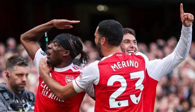 Arsenal vẫn ổn dù đối mặt với bão chấn thương.