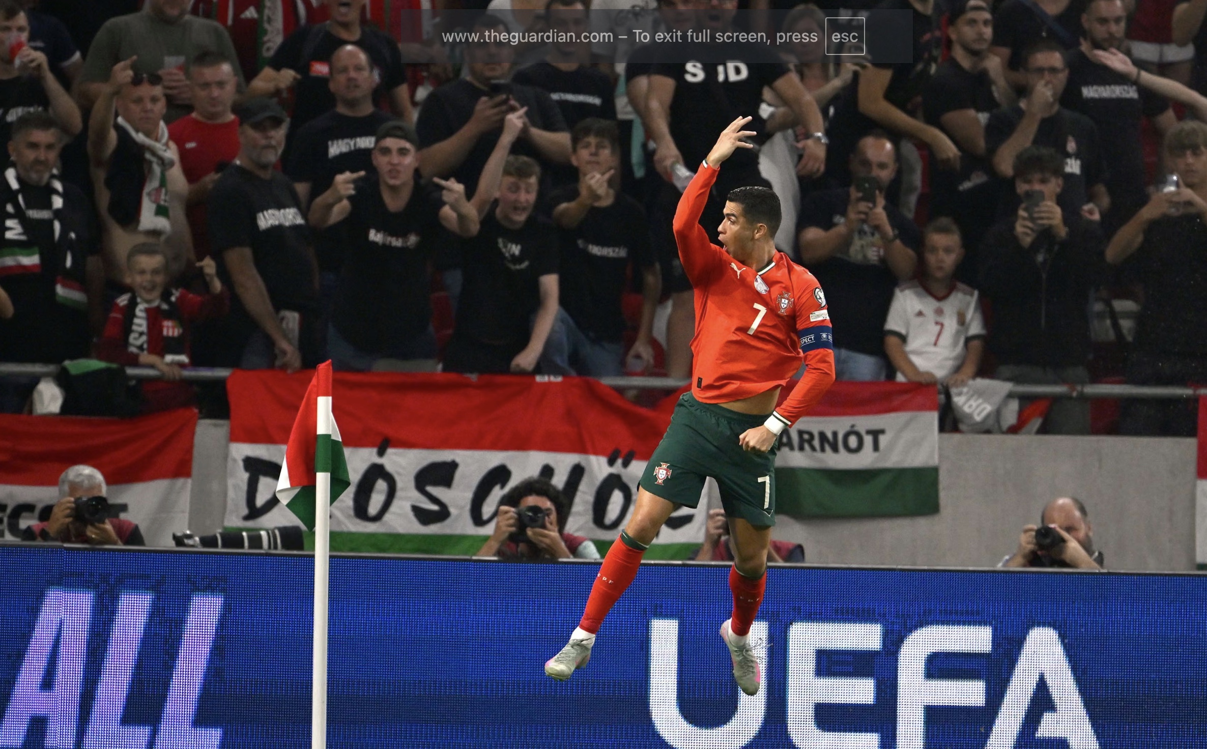 Ronaldo sẽ là liều thuốc xoa dịu những lùm xùm quanh World Cup 2026